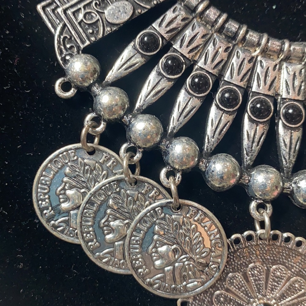 Coin statement necklace - Picture 4 of 8